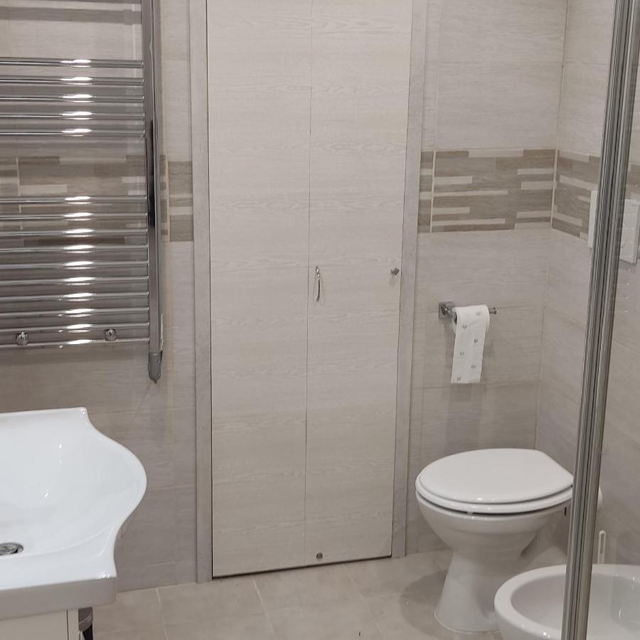 Celentano Suite Bari Bagian luar foto